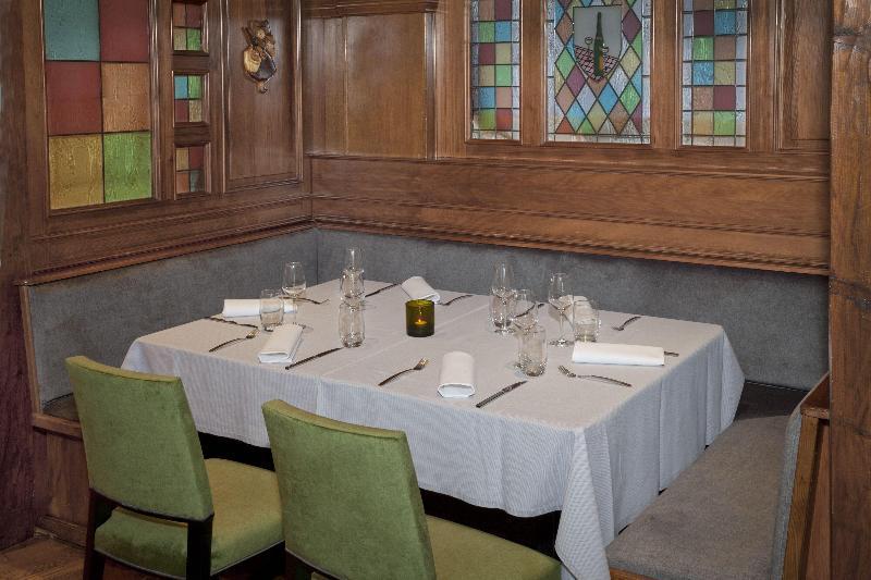 Aux Deux Clefs Hostellerie Groff Biesheim Bagian luar foto